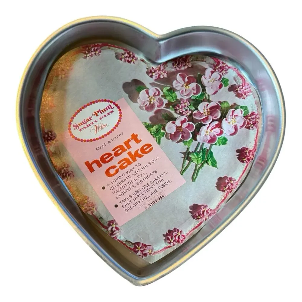 Vintage Wilton‎ Heart Cake Pans Lot of 2 1971 Sugar Plum Party Pans One Insert